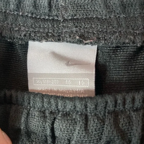 Nike pants - Picture 4 of 5